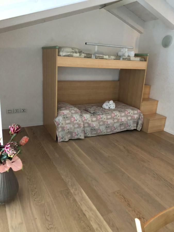 Appartamenti Agli Ulivi Peschiera del Garda Kültér fotó