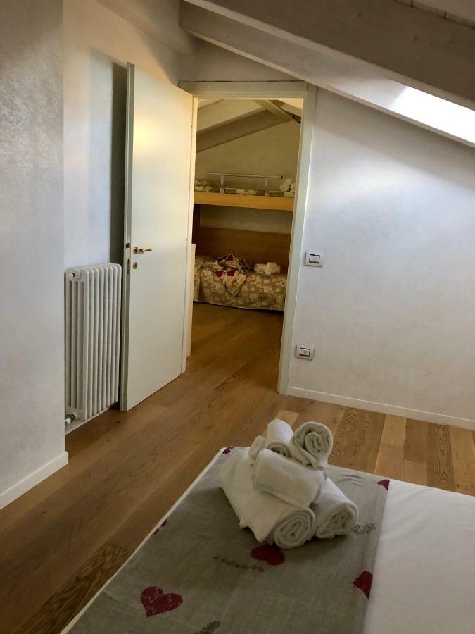 Appartamenti Agli Ulivi Peschiera del Garda Kültér fotó