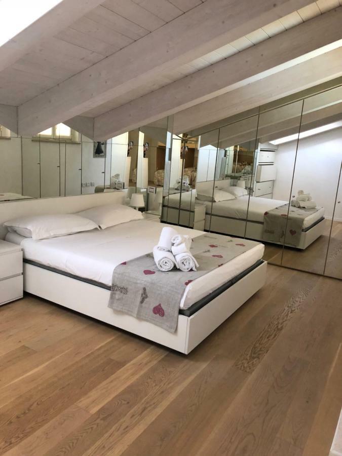 Appartamenti Agli Ulivi Peschiera del Garda Kültér fotó